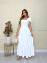 Vestido feminino em cetim branco no tamanho M