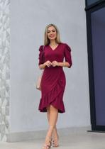 Vestido feminino midi malha laise