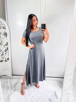 Vestido gola canoa com bolso e fenda lateral confortavel e sosial