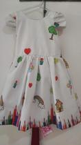 Vestido infantil com detalhes em bolinha Vestido infantil com detalhes em bolinha