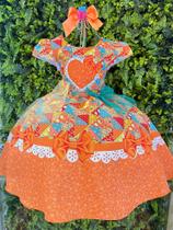 Vestido Infantil Junino Caipira São João Colorido Laranja - Tamanho P, M e G Vestido Infantil Junino Caipira São João Colorido Laranja - Tamanho P, M e G
