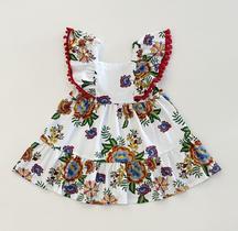 Vestido Infantil Nanai Branco Floral com Babados e Mangas Pompons Vermelhos Algodão Confortável Moda Kids Verão Vestido Infantil Nanai Branco Floral com Babados e Mangas Pompons Vermelhos Algodão Confortável Moda Kids Verão