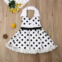 Vestido infantil temático vintage anos 50, 60, 70 branco com bolinhas pretas Vestido infantil temático vintage anos 50, 60, 70 branco com bolinhas pretas