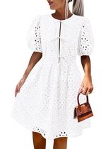 Vestido KIRUNDO Summer 2025 de manga curta com ilhó branco Vestido KIRUNDO Summer 2025 de manga curta com ilhó branco