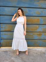 Vestido longo bordado em lezis com abertura Vestido longo bordado em lezis com abertura