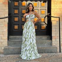 Vestido Longo com Saia Franzida e Recortes Laterais Elegância com Toque Moderno