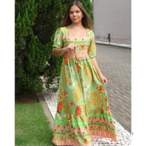 Vestido Longo de Viscolinho com Manga 3/4 e Decote Quadrado - Verde