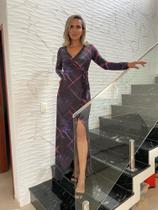 Vestido longo manga longa com fenda