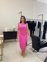 Vestido Longo Nala Pink: Vibrante e Elegante