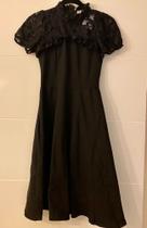 Vestido midi com renda tamanho único Vestido midi com renda tamanho único