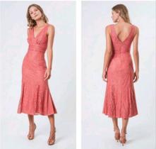 Vestido midi em renda poliamida, com decote v