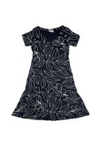 Vestido Midi Evasê Preto com Decote V e Manga Curta - Forte Vestido Midi Evasê Preto com Decote V e Manga Curta - Forte