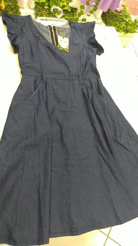 Vestido Midi jeans - Flor de Saron Vestido Midi jeans - Flor de Saron