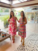 Vestido midi Vestido midi