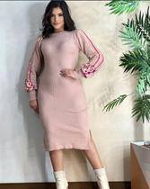Vestido Midi Trico Manga Longa Detalhada Colorida Fenda