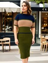 Vestido Midi Tricot Tricolor Manga Curta Elegante Vestido Midi Tricot Tricolor Manga Curta Elegante