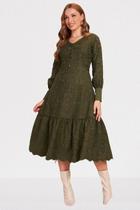 Vestido midi verde laise evase fascinius