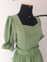 Vestido midi verde