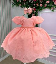 Vestido Miss Cherry Cristal Lese - Laise Pessego - Tecido Misto com Forro Vestido Miss Cherry Cristal Lese - Laise Pessego - Tecido Misto com Forro