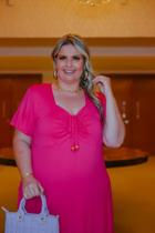 Vestido Plus Size Meia Manga com Ajuste Decote e Amarração.