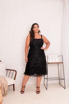 Vestido Plus Size Midi Em Renda