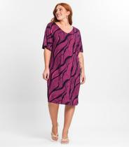Vestido Plus Size Reto Pink em Malha Viscose Select Vestido Plus Size Reto Pink em Malha Viscose Select