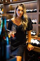 Vestido preto curto manga bufante