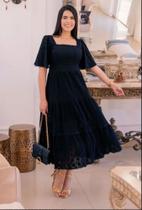 Vestido preto rodado