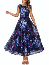 Vestido Simplee Floral Maxi com Gola Redonda e Manga Curta Preto e Azul Vestido Simplee Floral Maxi com Gola Redonda e Manga Curta Preto e Azul