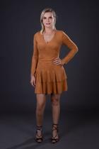 Vestido Suede Marrom c/ cinto Vestido Suede Marrom c/ cinto
