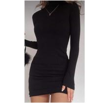 Vestido suplex manga longa gola alta tubinho