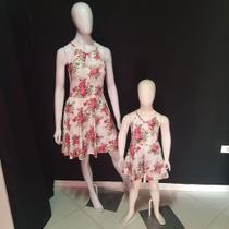 Vestido Tal Mãe Tal Filha Flora azul rosa detalhe gota
