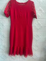 Vestido vermelho com fenda na lateral -Tamanho P