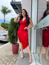 Vestido vermelho vestindo com elegancia Vestido vermelho vestindo com elegancia
