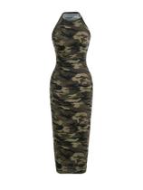 Vestido WDIRARA Camo Print Halter Neck Bodycon para mulheres Vestido WDIRARA Camo Print Halter Neck Bodycon para mulheres