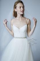 Véu 1 Metro Liso Mantilha Curto Branco Noiva Casamento V26 Véu 1 Metro Liso Mantilha Curto Branco Noiva Casamento V26