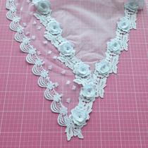 Véu CCB Adulto Borboleta com aplicação Formato:Redondo (Bico)