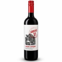 Vinho Cabernet Sauvignon Chileno Tinto Seco Arrivo 31 750ml Aromas Frutas Vermelhas e Taninos Suaves Vinho Cabernet Sauvignon Chileno Tinto Seco Arrivo 31 750ml Aromas Frutas Vermelhas e Taninos Suaves