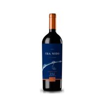 Vinho Tinto Brasileiro Foppa & Ambrosi Tra Nodo Merlot, Tannat e Ancelotta 750ml Vinho Tinto Brasileiro Foppa & Ambrosi Tra Nodo Merlot, Tannat e Ancelotta 750ml