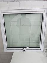 Vitrô Maxim Ar 60x60cm Alumínio Branco Vidro Incolor Linha 25 Premium