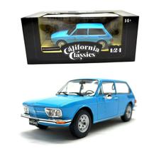 Volkswagen Brasília 1976 1/24 Azul California Toys 24208A