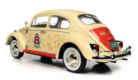 Volkswagen Fusca 1963 Com Figura Monopoly Auto World 1/18