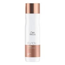 Wella Professionals Fusion Shampoo 250ml
