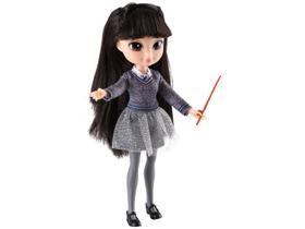 Wizarding World Boneca Cho Chang 20 Cm Amuletos Mágicos