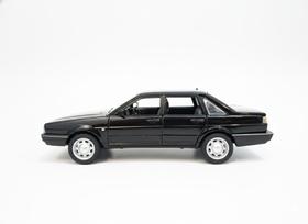 Wolksvagen Santana Welly miniatura escala 1,24
