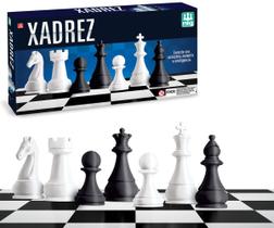 Xadrez Clássico De Tabuleiro Dobrável 37x37cm Jogo Com Peças Grandes - Nig Brinquedos Xadrez Clássico De Tabuleiro Dobrável 37x37cm Jogo Com Peças Grandes - Nig Brinquedos