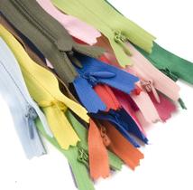 Zíper Invisível 40cm Cores Sortidas Kit Com 20 Unidades Zíper Invisível 40cm Cores Sortidas Kit Com 20 Unidades