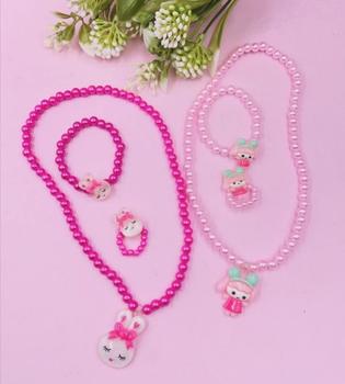 Imagem de Kit Conjunto Infantil Colar e Pulseira Anel Miçangas Pérola Colorida Pingente Urso Coelho Flor Sereia Doce Borboleta