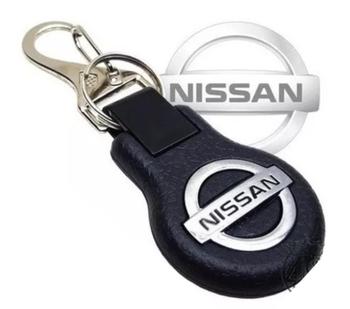 Imagem de Kit Tapete Nissan Tiida 2019 - Modelo Completo + Capa de Volante + Chaveiro