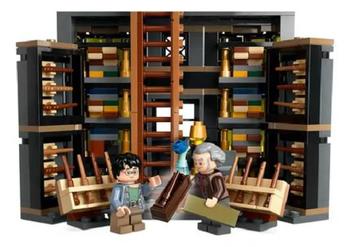 Imagem de Lego 76439 Harry Potter Ollivanders E Madame Malkin's Robes  - 744 peças